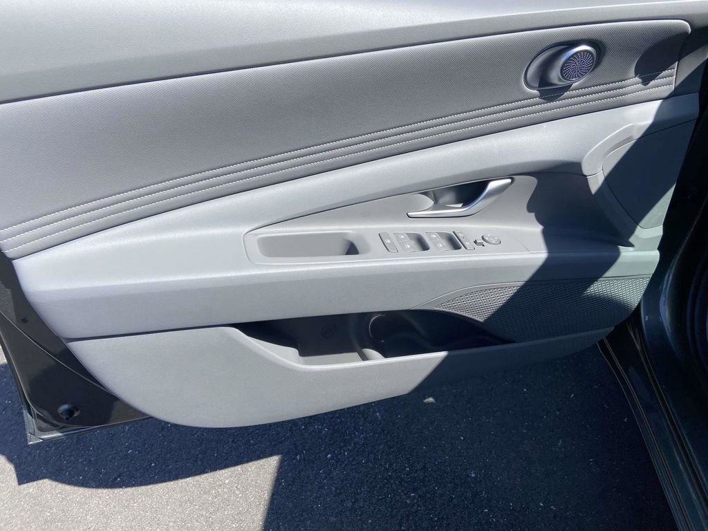 Certified 2026 Hyundai Elantra Sport image 13