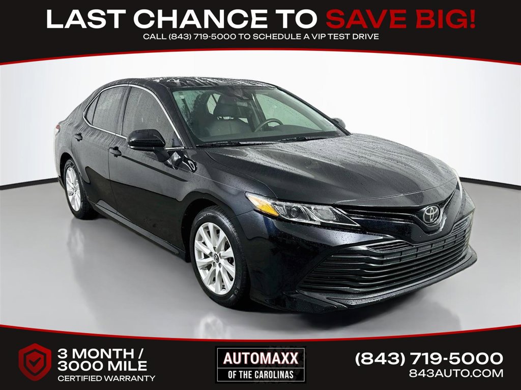 Used 2020 Toyota Camry LE FWD image 1