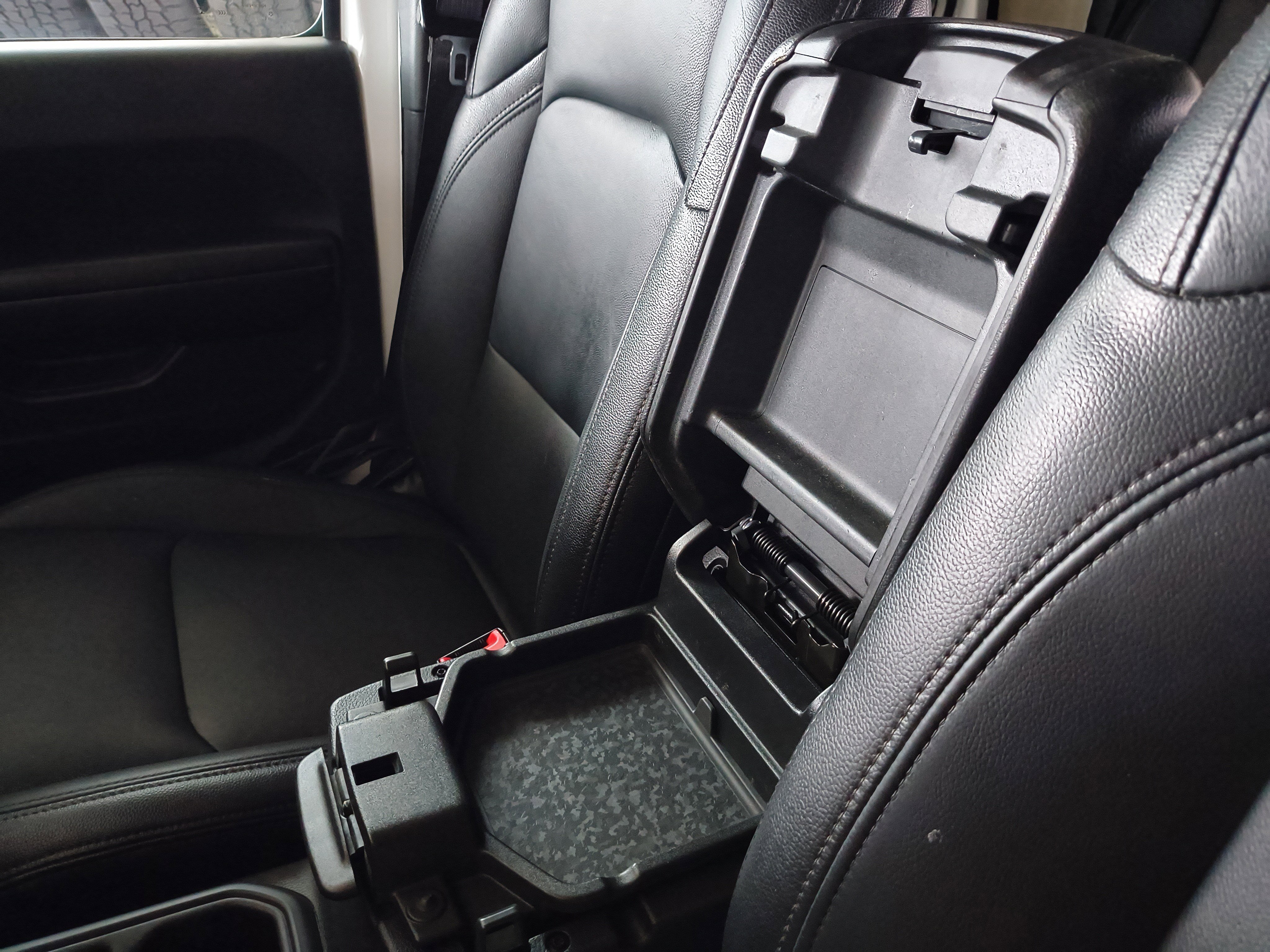 Used 2020 Jeep Gladiator Sport w/ Quick Order Package 24S image 24