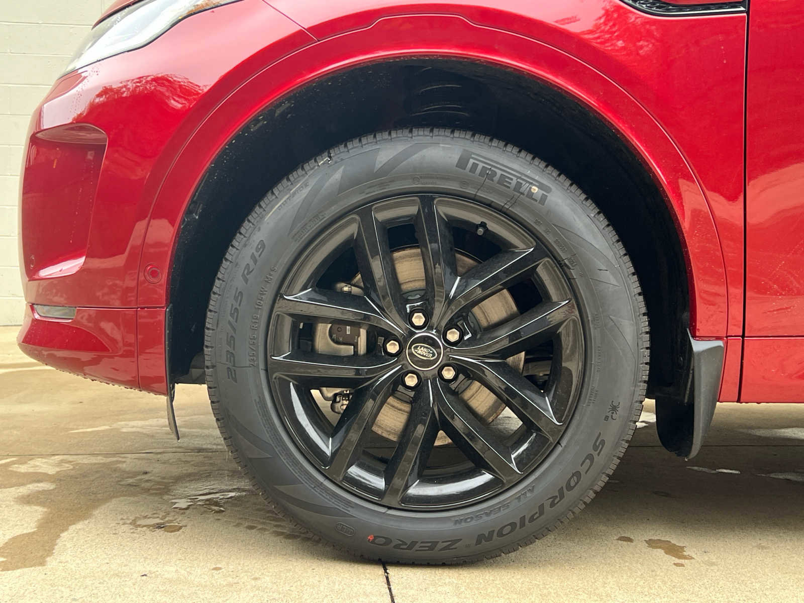 Certified 2025 Land Rover Discovery Sport S image 6