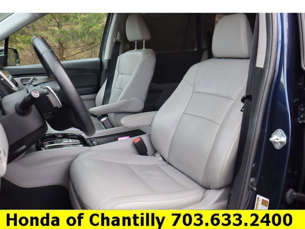 Used 2017 Honda Pilot Touring image 24