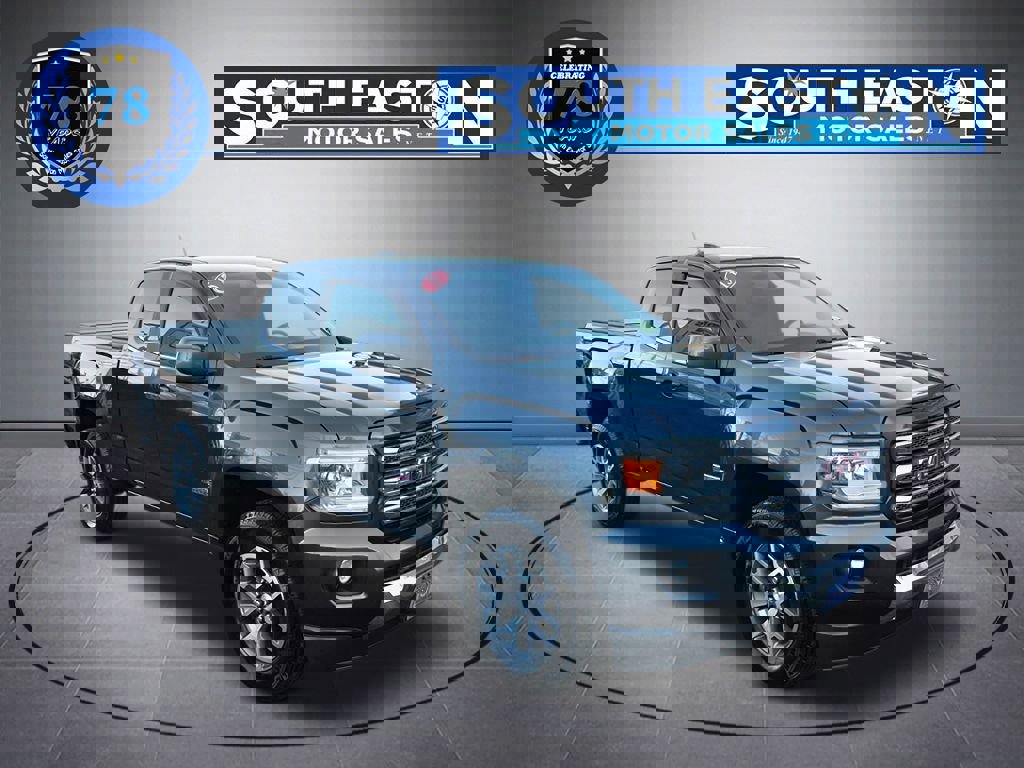 Used 2015 GMC Canyon SLE w/ All-Terrain Package image 2