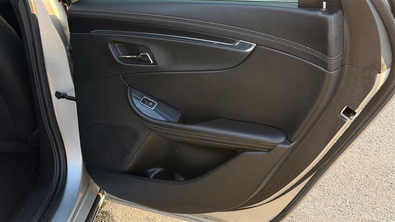 Used 2018 Chevrolet Impala Premier FWD image 36