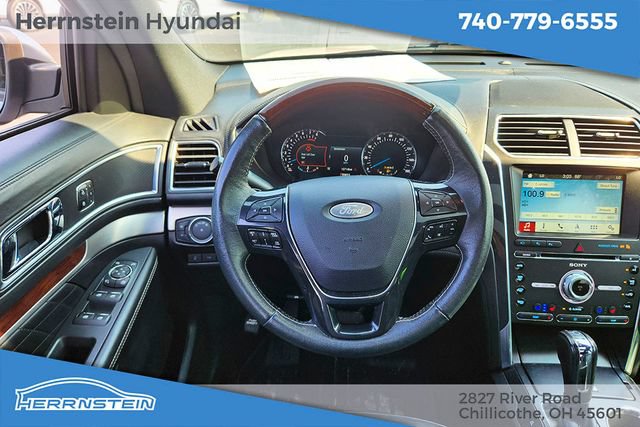 Used 2018 Ford Explorer Platinum AWD/4WD image 7