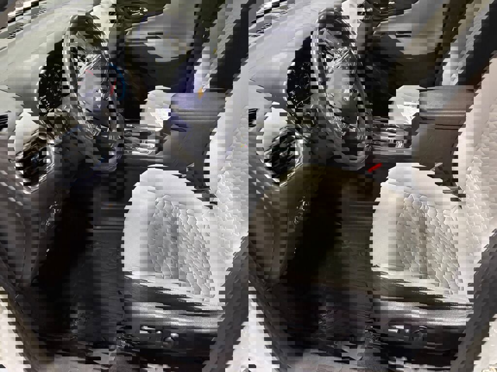 Used 2021 Chevrolet Equinox LS w/ LS Convenience Package image 5