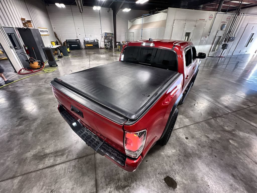 Used 2023 Toyota Tacoma TRD Off-Road w/ Advanced Technology Package AWD/4WD image 12
