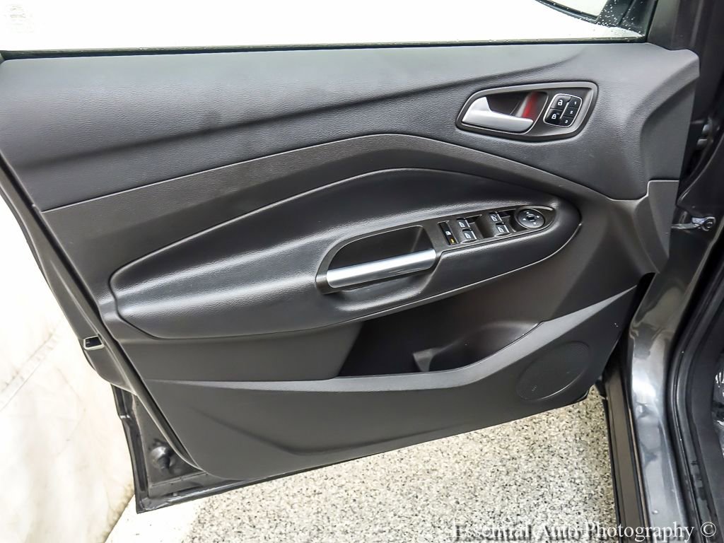 Used 2017 Ford Escape Titanium w/ Equipment Group 301A FWD image 20