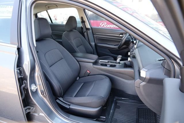 Certified 2025 Nissan Altima 2.5 SV FWD image 26