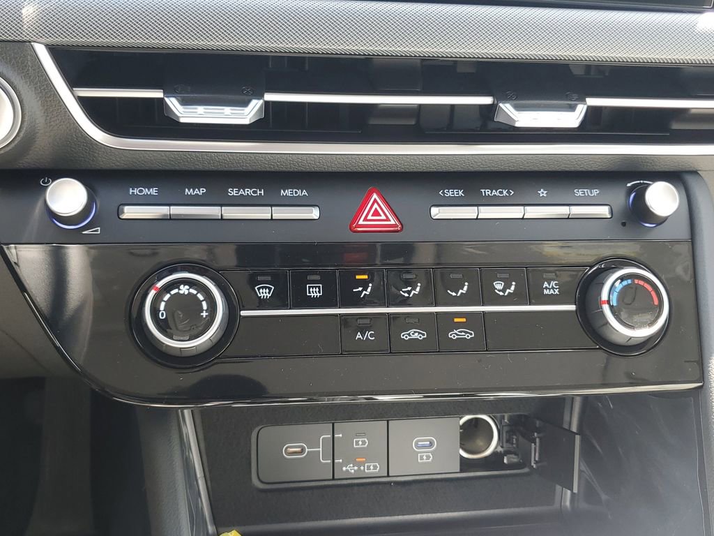 New 2025 Hyundai Sonata SE image 30