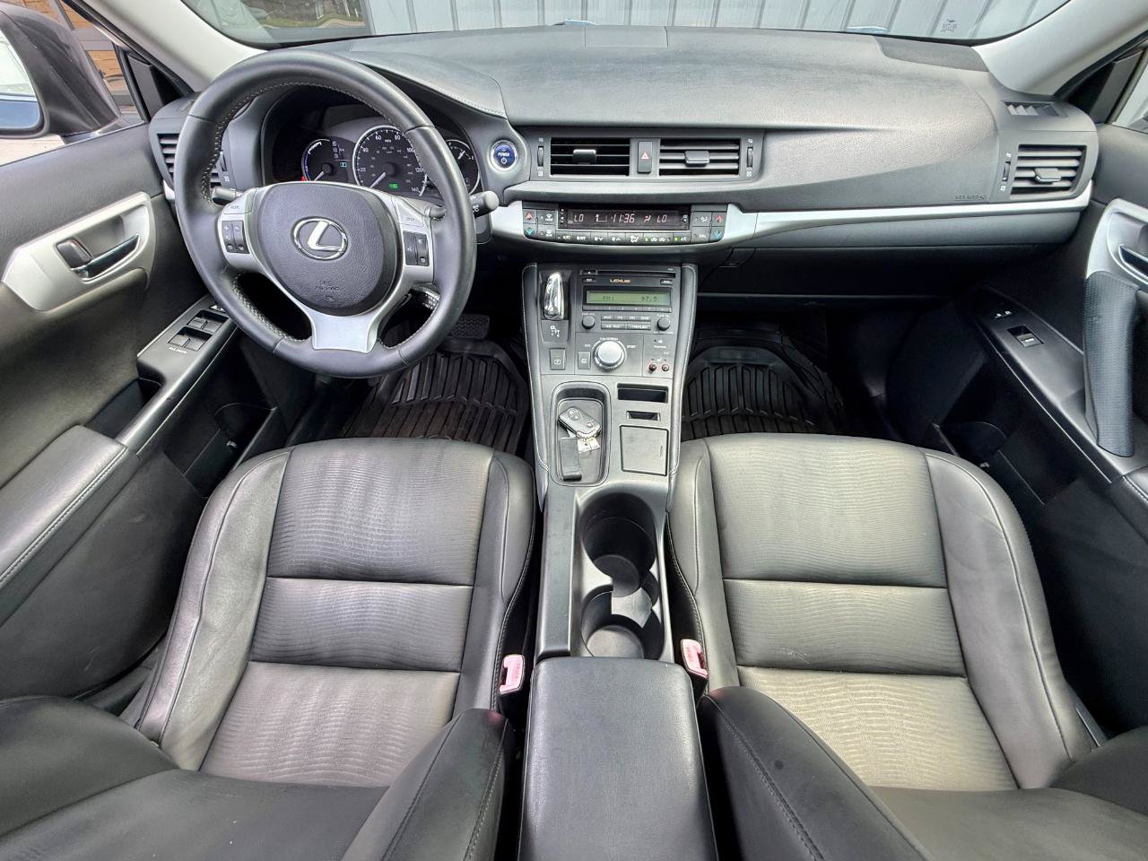 Used 2011 Lexus CT 200h Premium FWD image 9