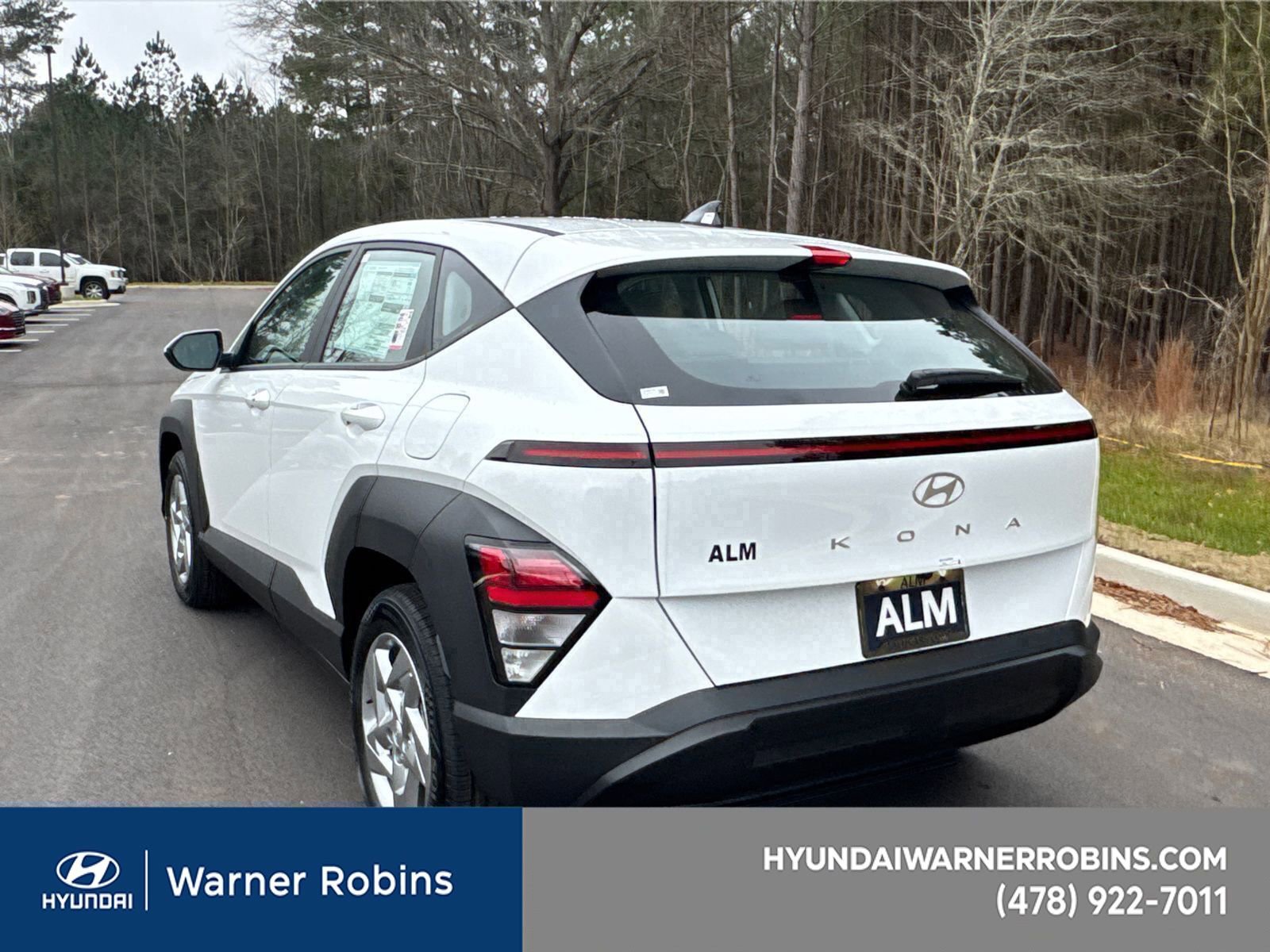 New 2026 Hyundai Kona SE image 3