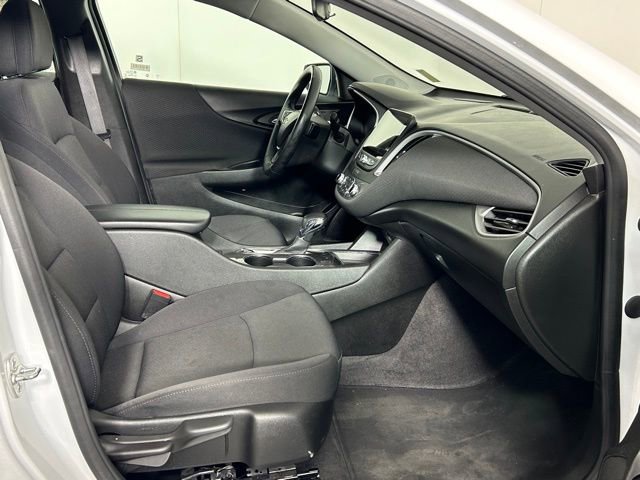 Used 2024 Chevrolet Malibu LT w/ Sport Edition FWD image 8