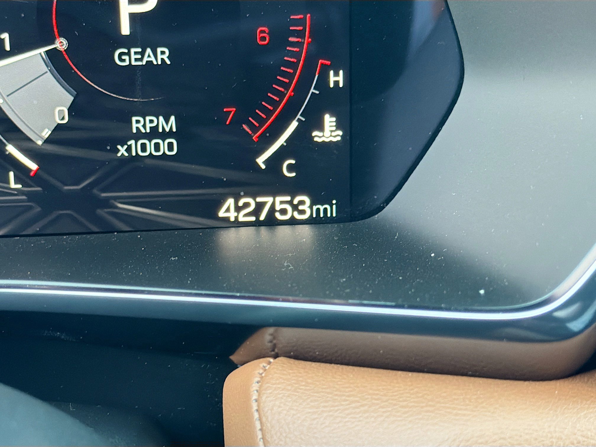 Used 2024 GMC Canyon AT4 w/ AT4 Premium Package image 40