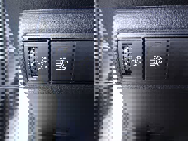 Used 2023 Toyota Corolla LE image 12