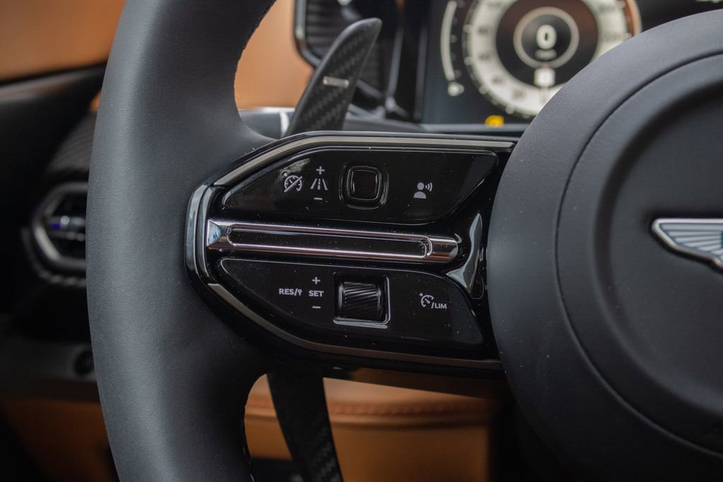 New 2026 Aston Martin Vanquish Convertible RWD image 18