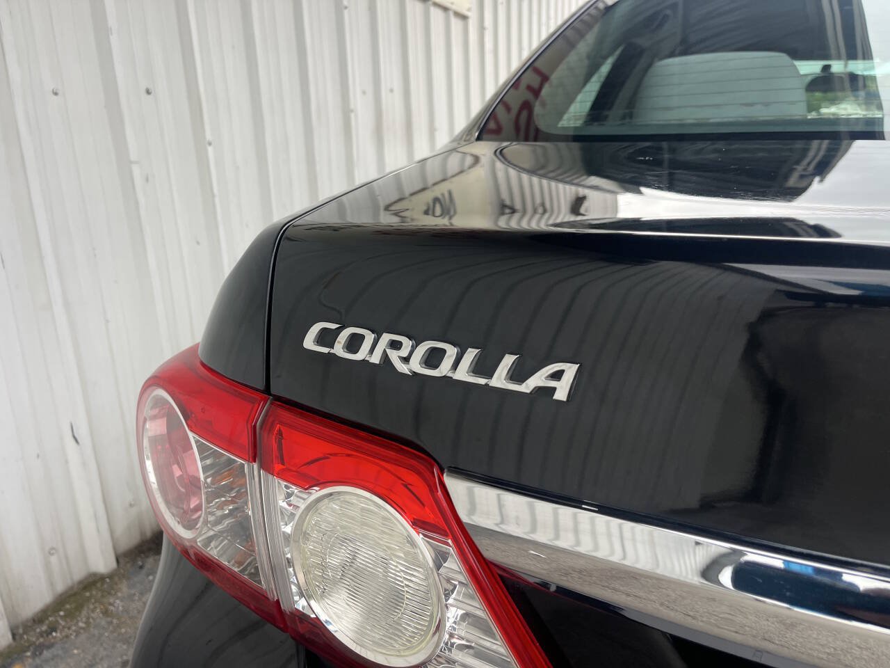Used 2013 Toyota Corolla LE FWD image 10