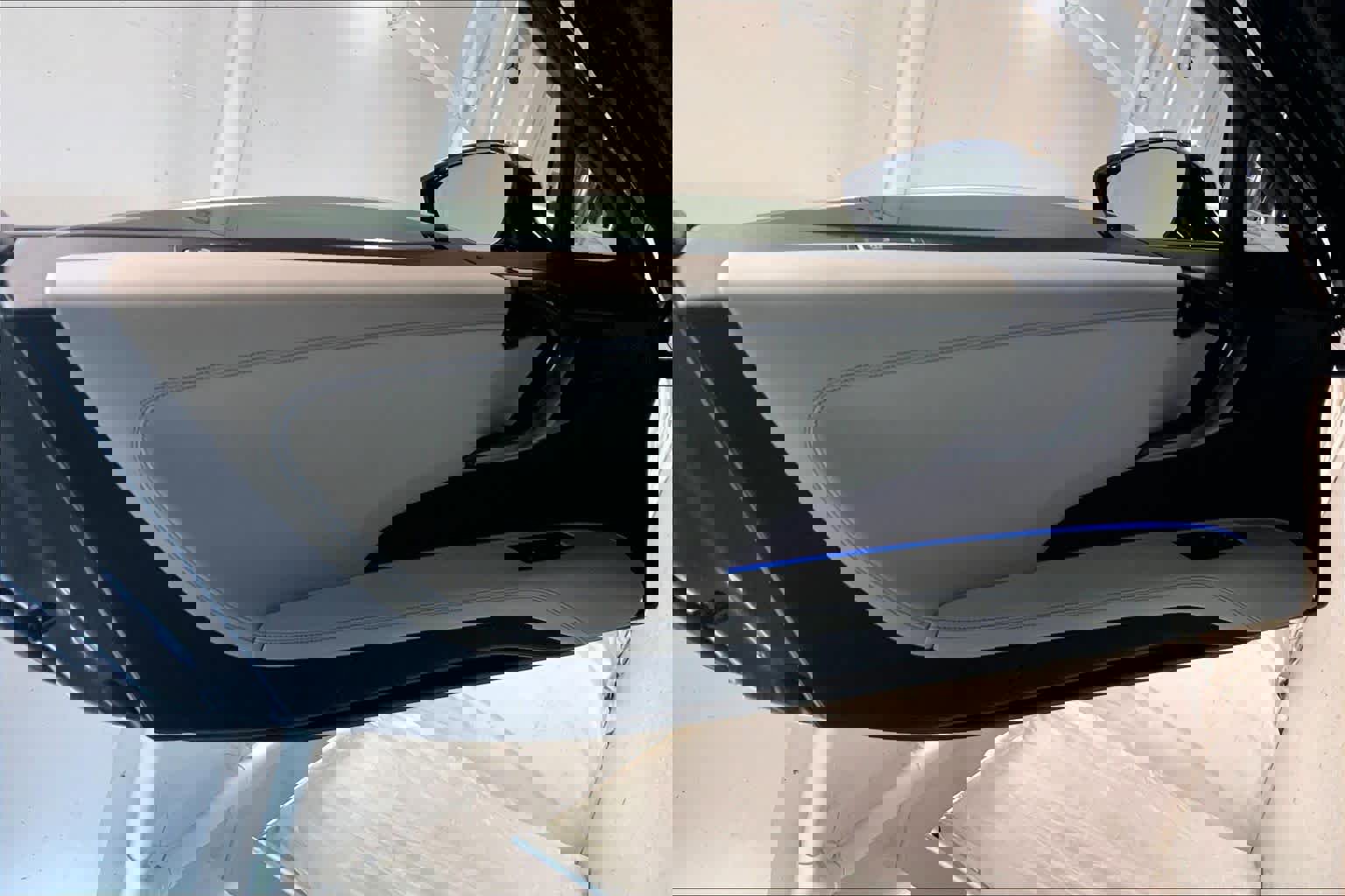 Used 2014 BMW i8 image 22