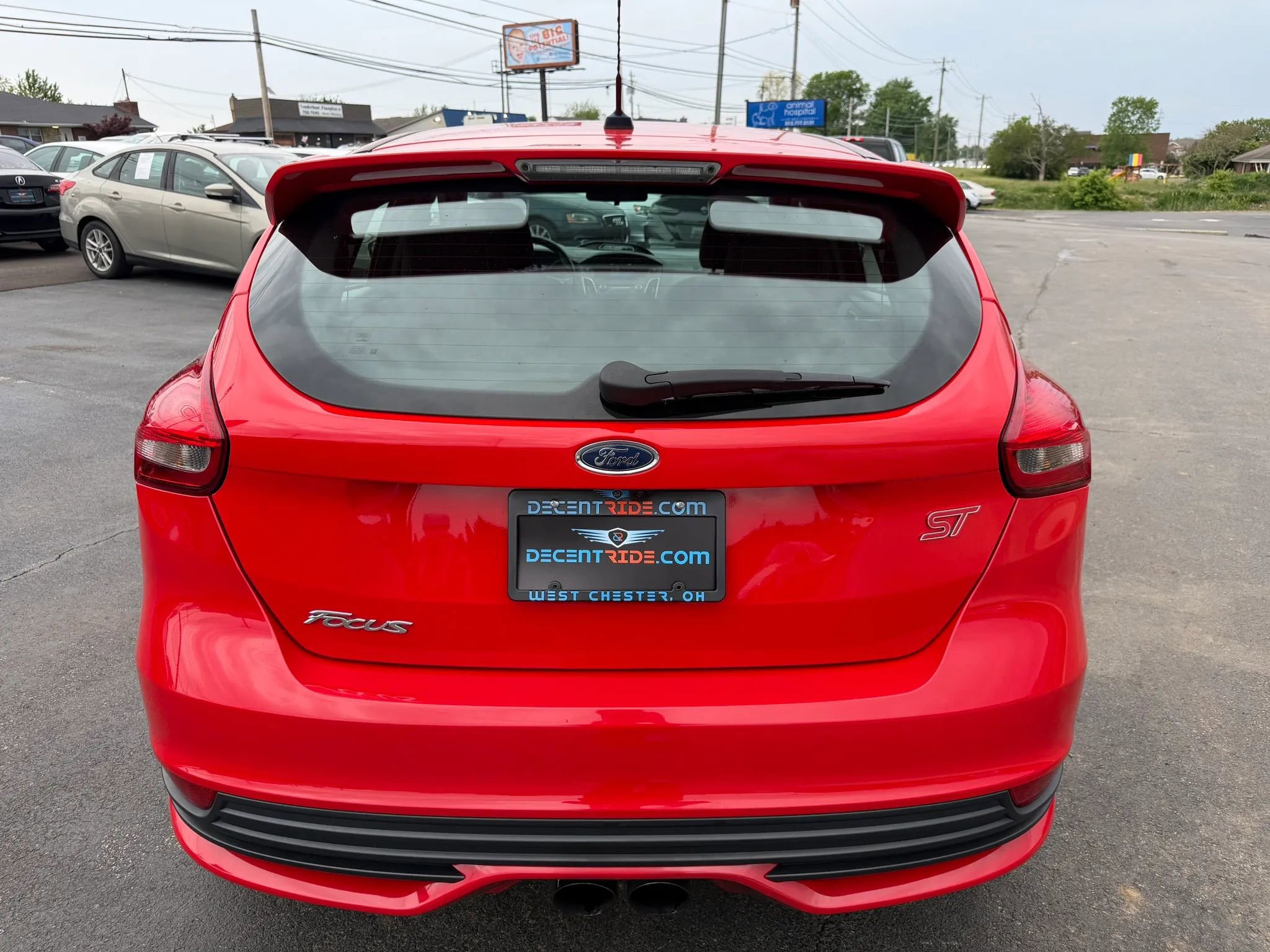 Used 2017 Ford Focus ST FWD image 4