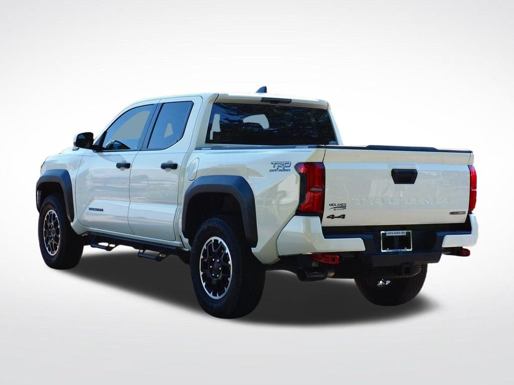 Used 2024 Toyota Tacoma TRD Off-Road AWD/4WD image 33