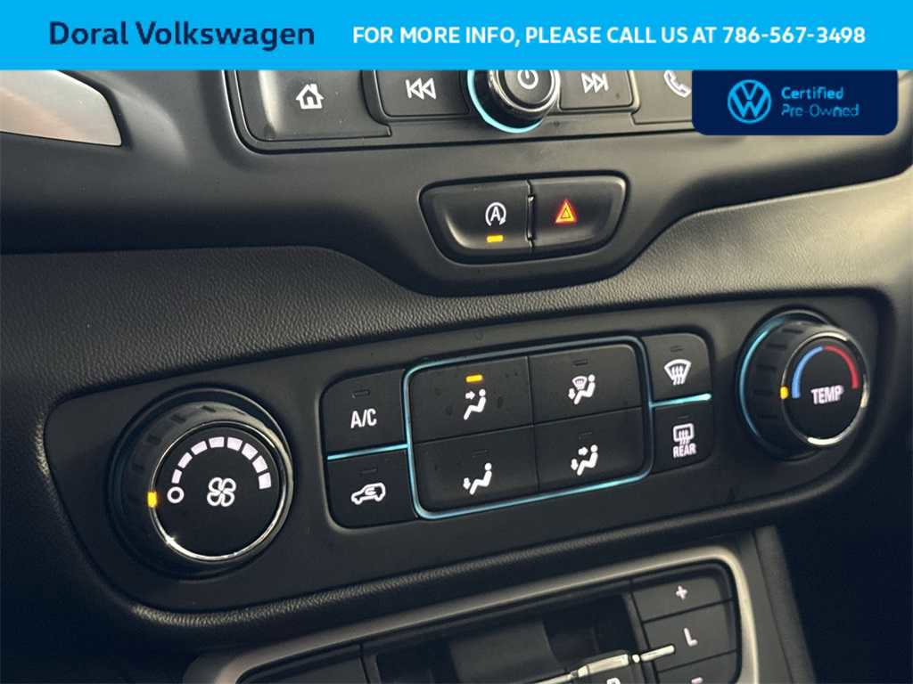 Used 2023 GMC Terrain SLE image 20