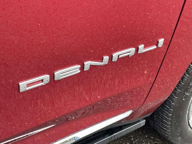 Used 2024 GMC Yukon XL Denali Ultimate AWD/4WD image 10