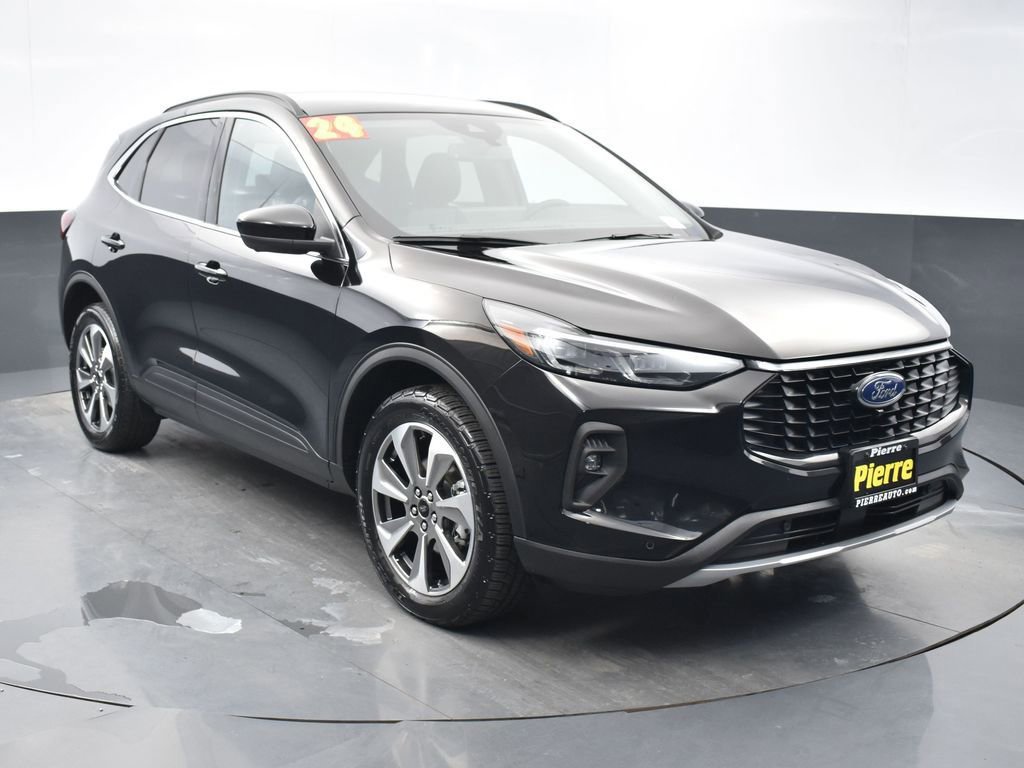 Used 2024 Ford Escape Platinum video 3