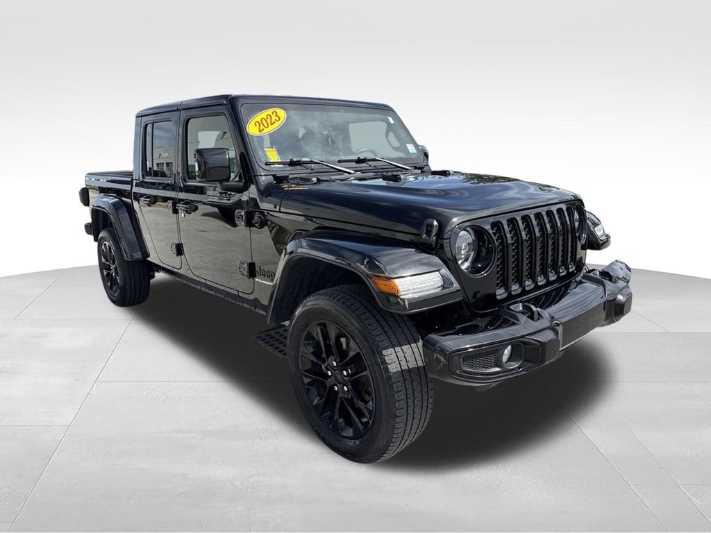 Used 2023 Jeep Gladiator Overland AWD/4WD image 3