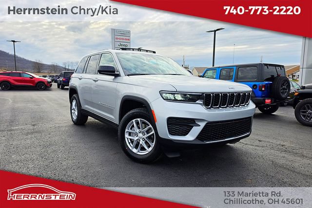 New 2026 Jeep Grand Cherokee Laredo image 1
