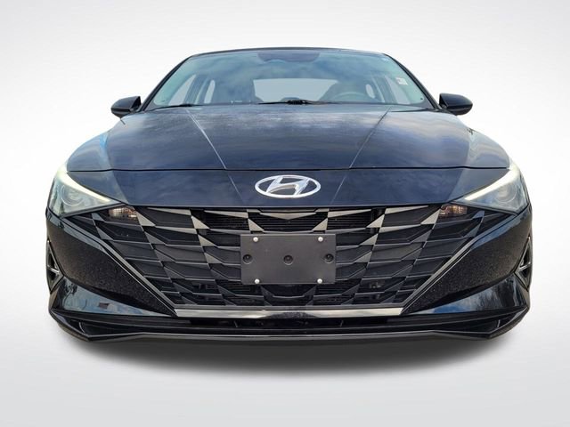 Used 2023 Hyundai Elantra Blue image 3
