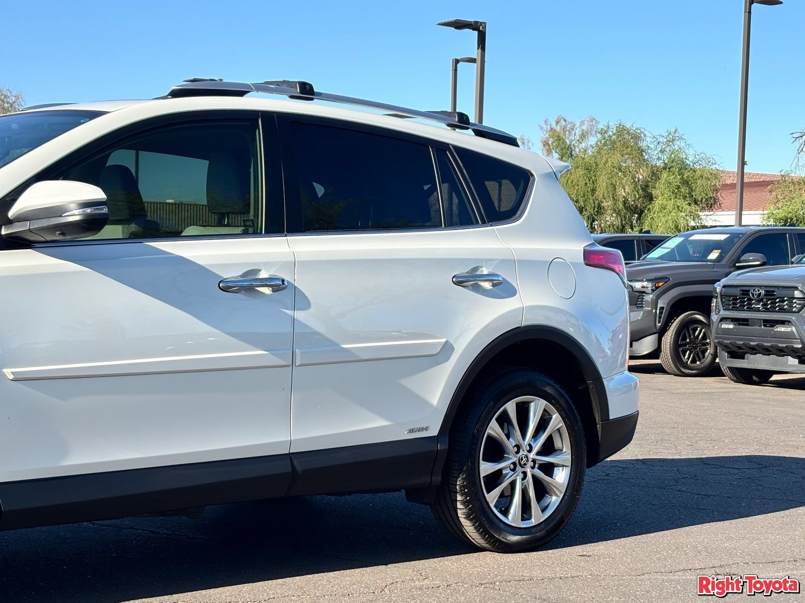 Certified 2016 Toyota RAV4 Limited w/ Advanced Technology Package AWD/4WD image 9