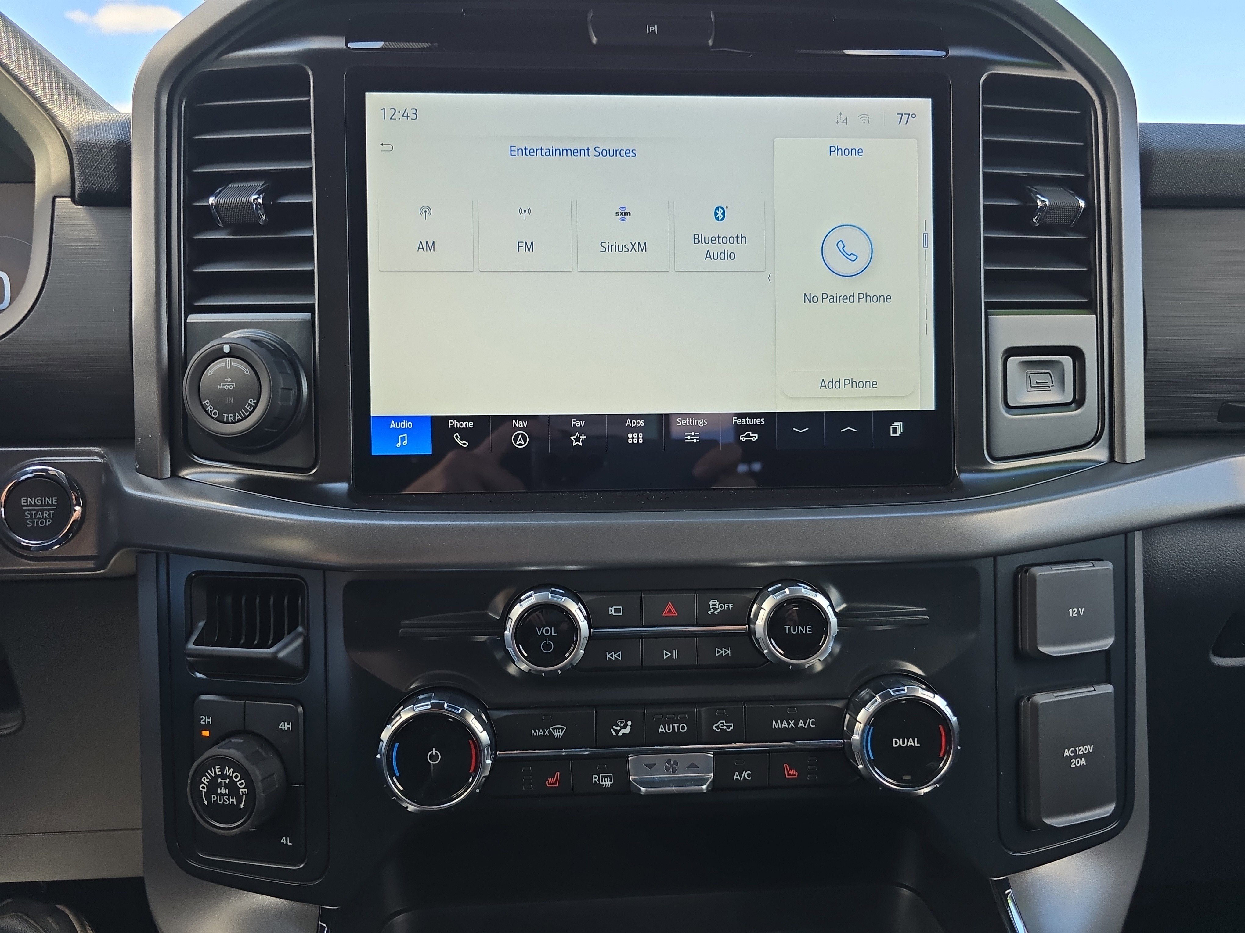 New 2025 Ford F150 XLT image 28