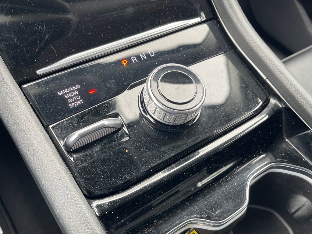 Used 2023 Jeep Grand Cherokee Limited AWD/4WD image 25