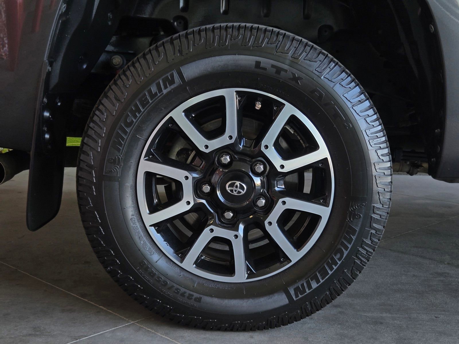 Certified 2019 Toyota Tundra Limited w/ Limited Premium Package image 5