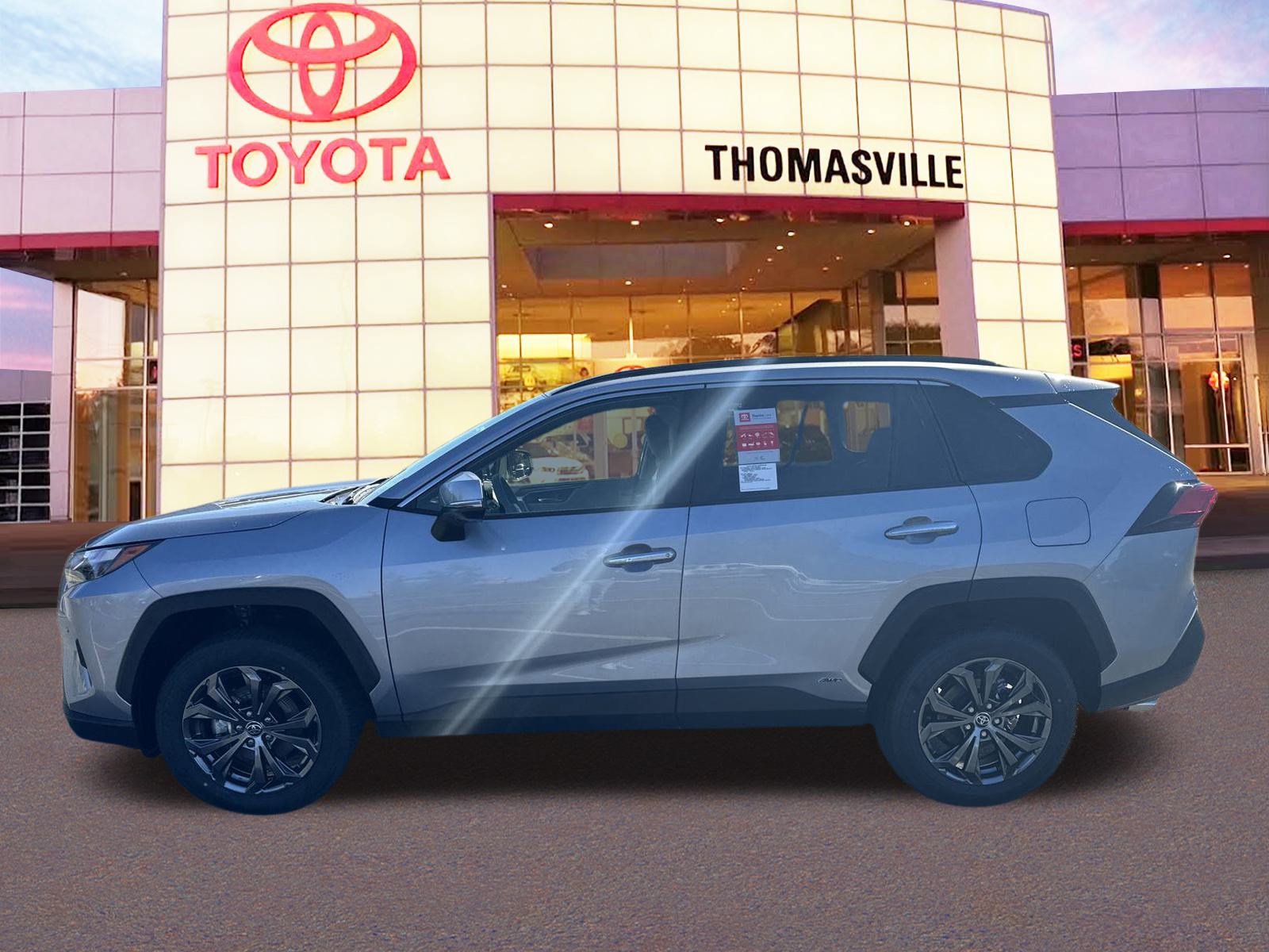 New 2025 Toyota RAV4 Limited w/ Advanced Technology Package AWD/4WD image 8