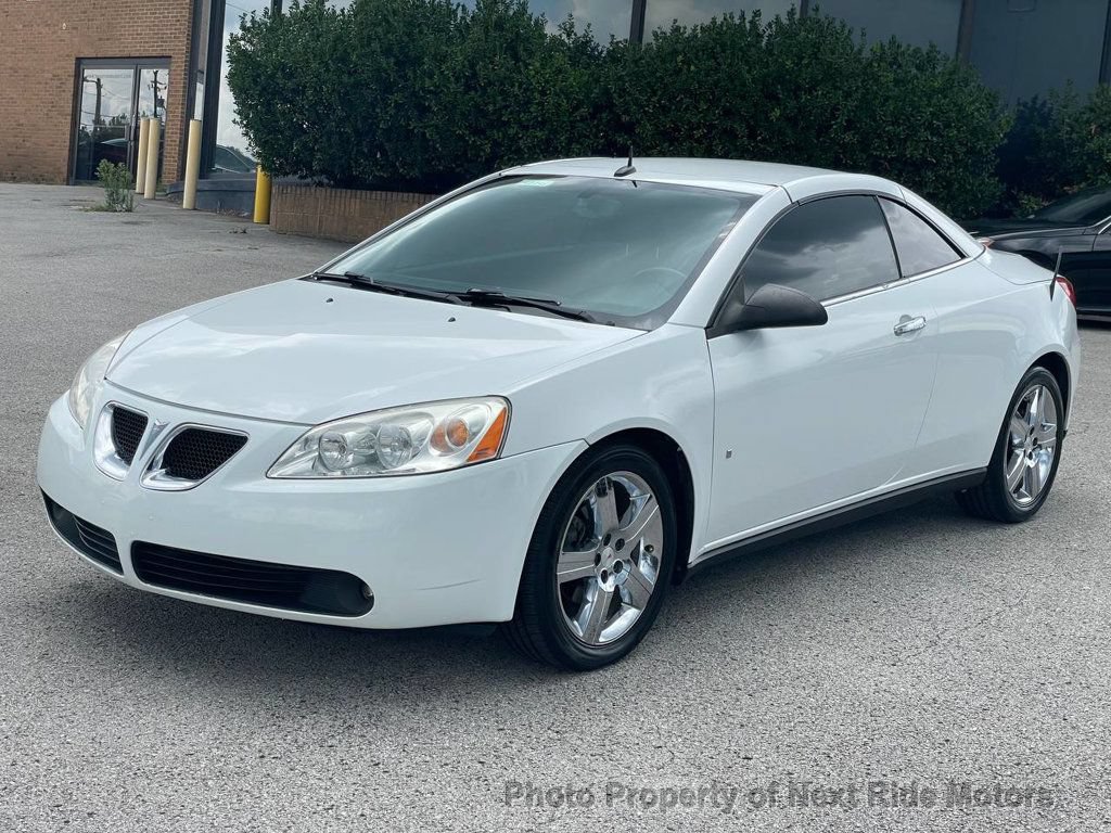 Used 2009 Pontiac G6 GT w/ Sport Package 1 FWD image 3