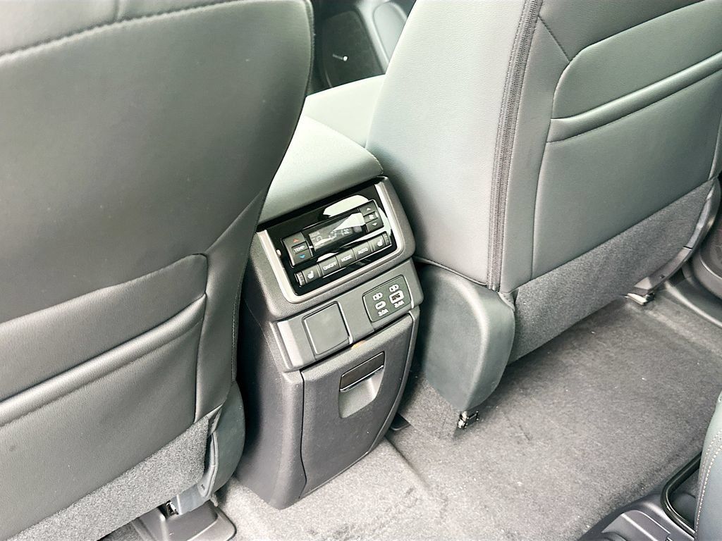 New 2026 Subaru Ascent Limited Bronze AWD/4WD image 31