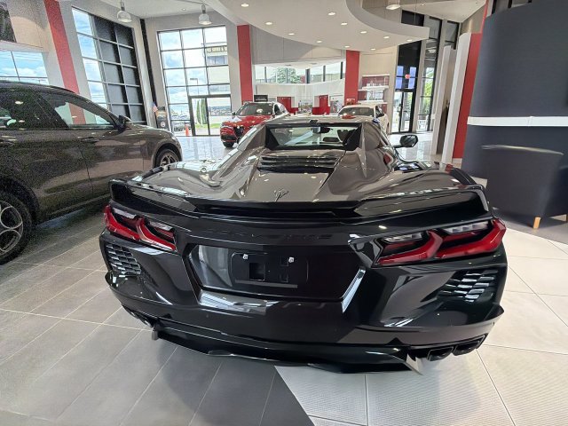 Used 2023 Chevrolet Corvette Stingray Premium Conv w/ Z51 Performance Package RWD image 7