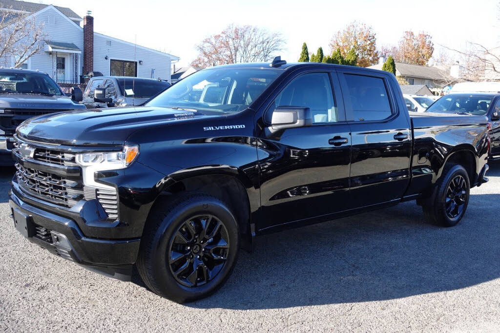 Used 2024 Chevrolet Silverado 1500 RST w/ True North Edition Plus AWD/4WD image 2