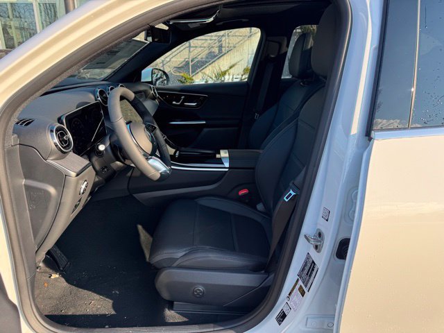 Used 2026 Mercedes-Benz GLC 300 4MATIC image 12