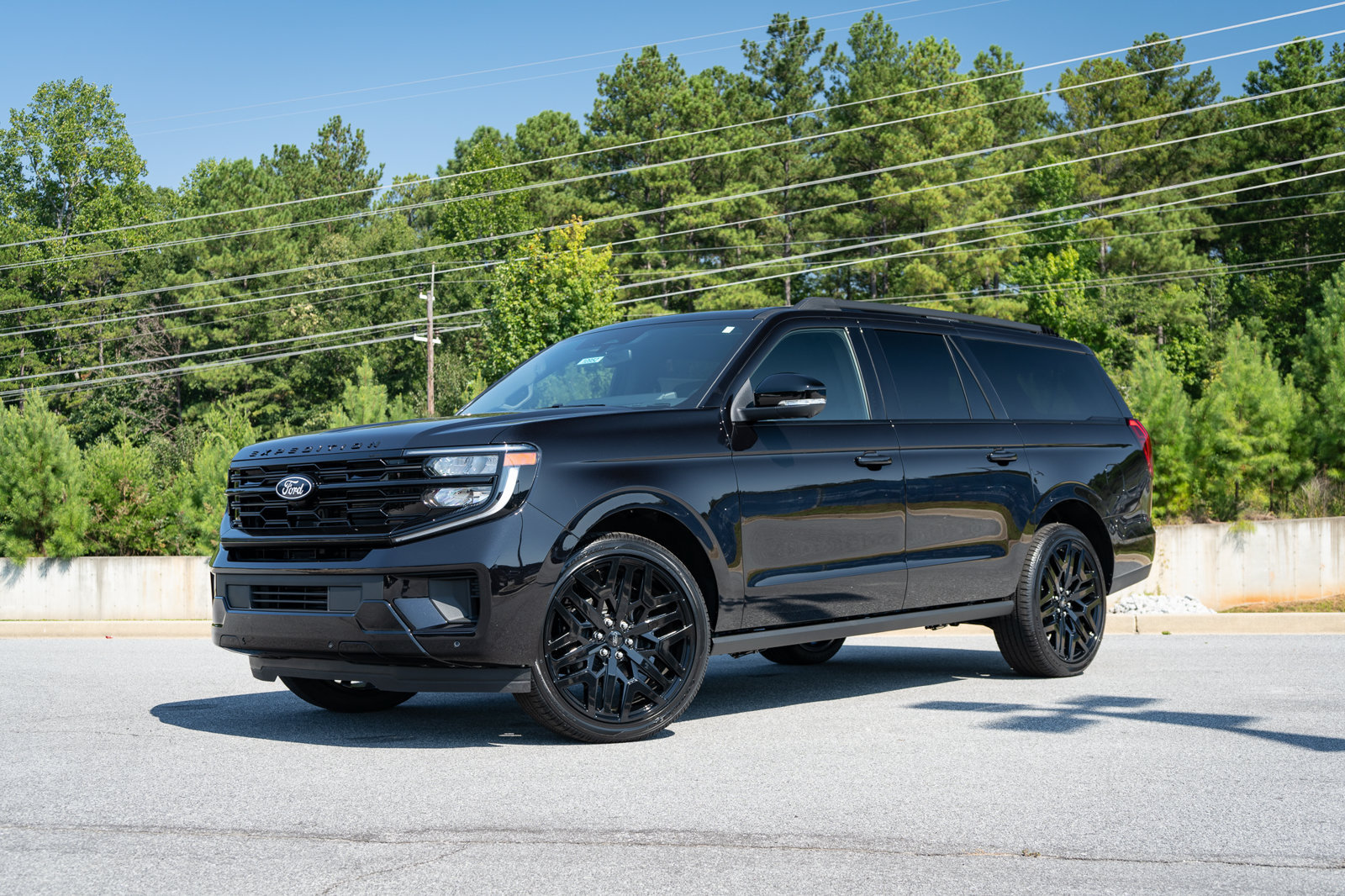 New 2027 Ford Expedition Max Platinum w/ Stealth Performance Package AWD/4WD image 3
