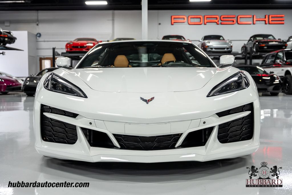 Used 2024 Chevrolet Corvette E-Ray w/ Chrome Exterior Badge Package AWD/4WD image 32