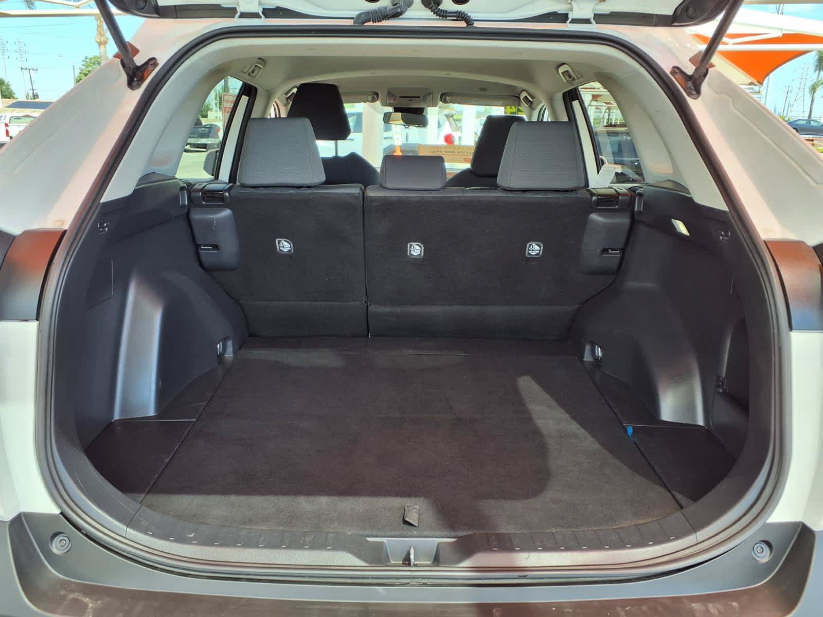 Certified 2024 Toyota RAV4 XLE FWD image 9