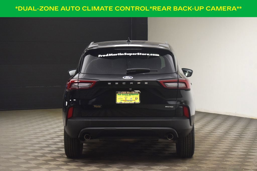 Used 2025 Ford Escape ST-Line AWD/4WD image 8