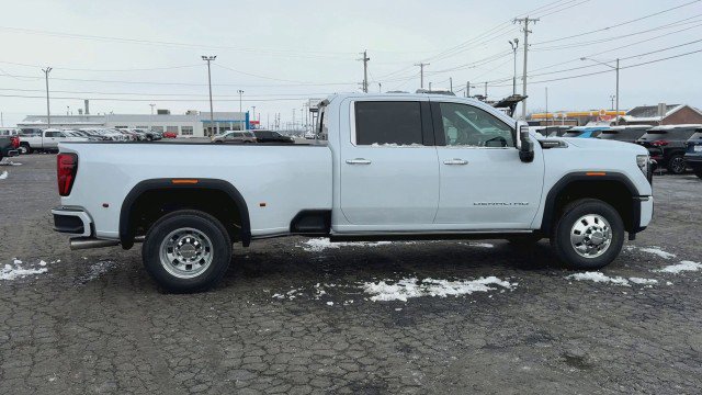 New 2026 GMC Sierra 3500 Denali Ultimate image 9
