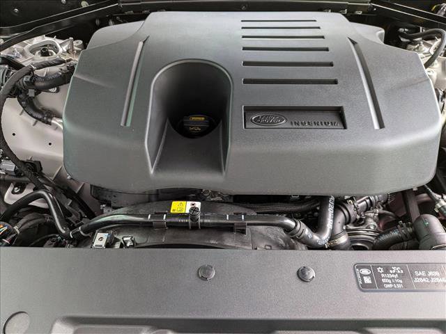 New 2026 Land Rover Defender 110 X-Dynamic SE image 16