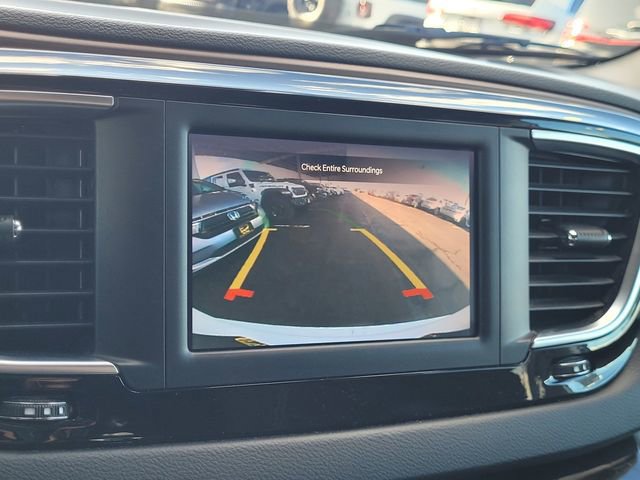 Certified 2023 Chrysler Voyager LX FWD image 10