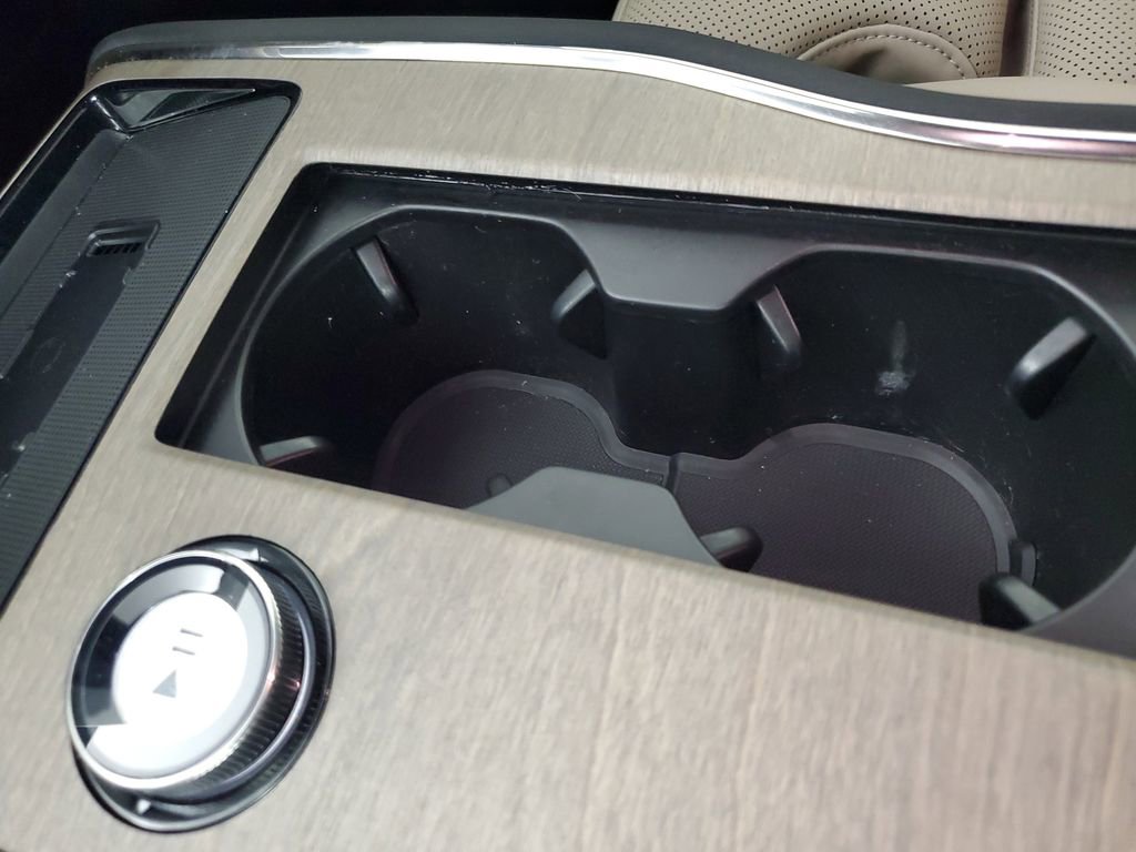 Used 2025 Volvo EX90 Ultra image 34