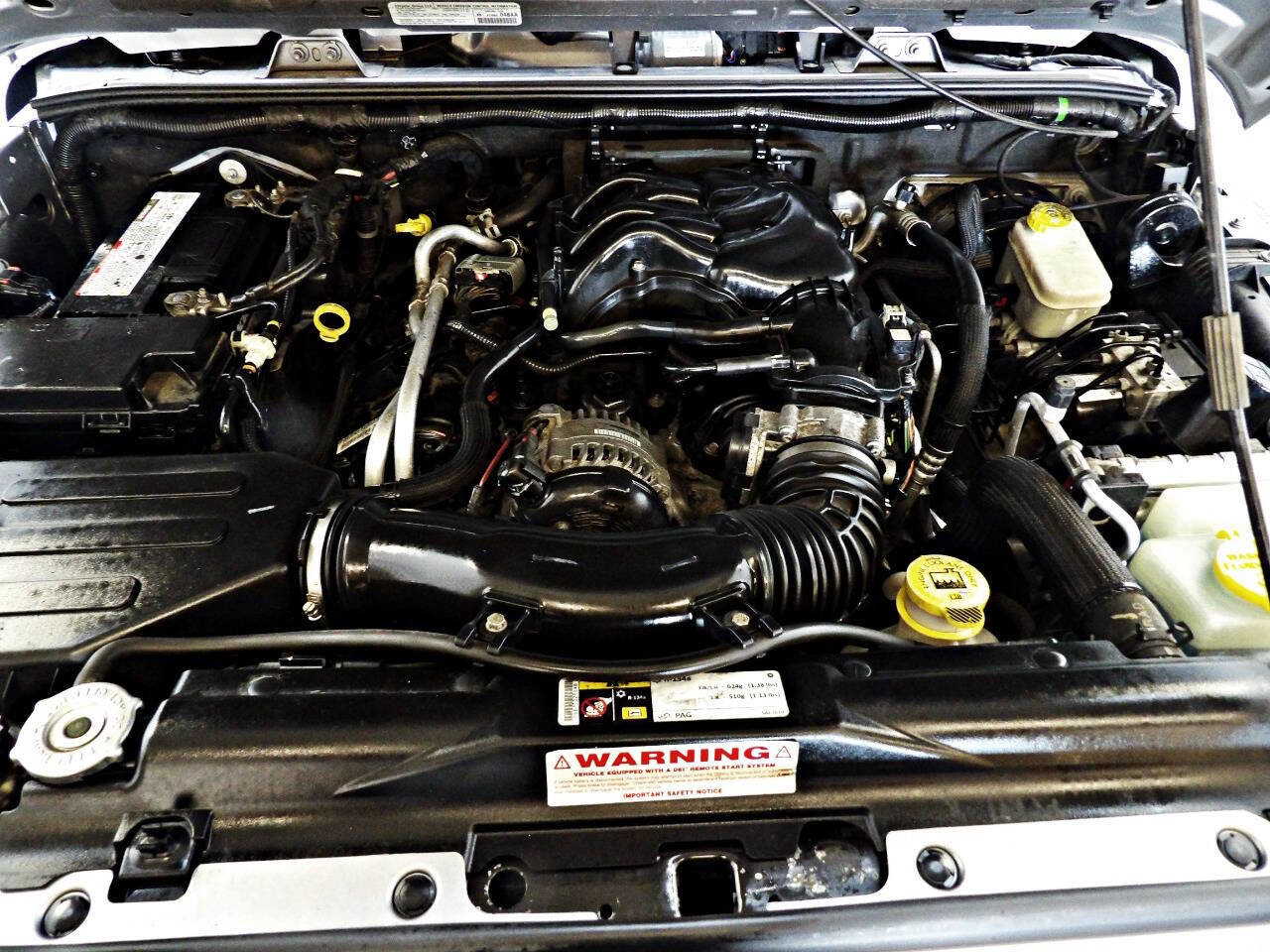 Used 2014 Jeep Wrangler Unlimited Sahara w/ Connectivity Group image 21