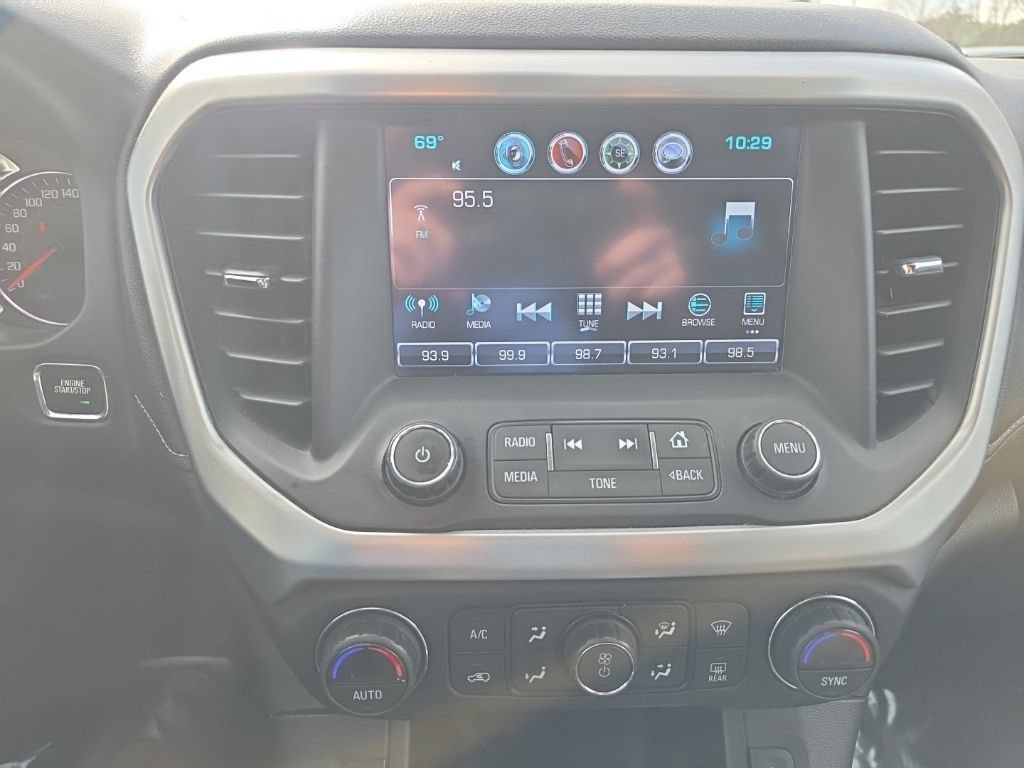 Used 2018 GMC Acadia SLT AWD/4WD image 16