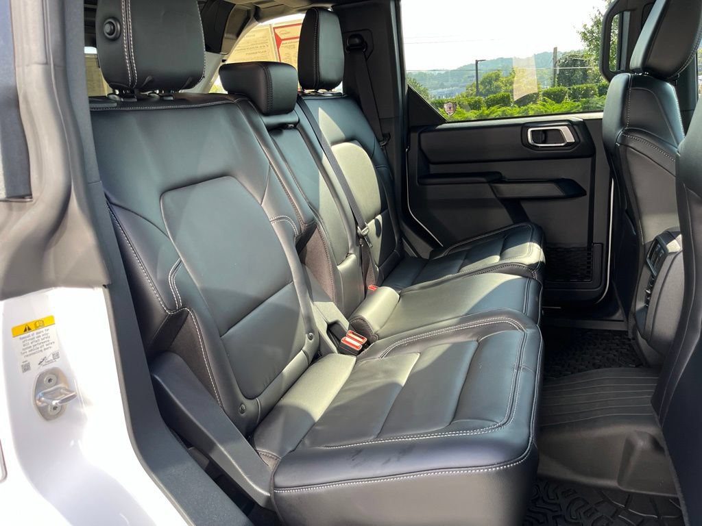 Used 2026 Ford Bronco Outer Banks w/ Sasquatch Package AWD/4WD image 25